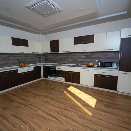 Al Hayat アパート Vogošća